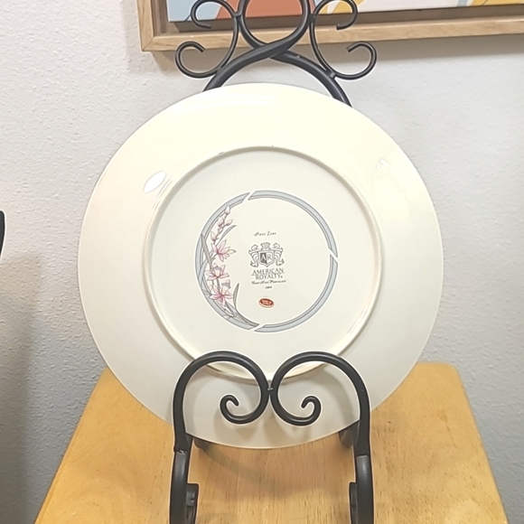 SET OF 7 American Royalty First Lady Very Fine Porcelain Dinner Plates - Picture 2 of 6